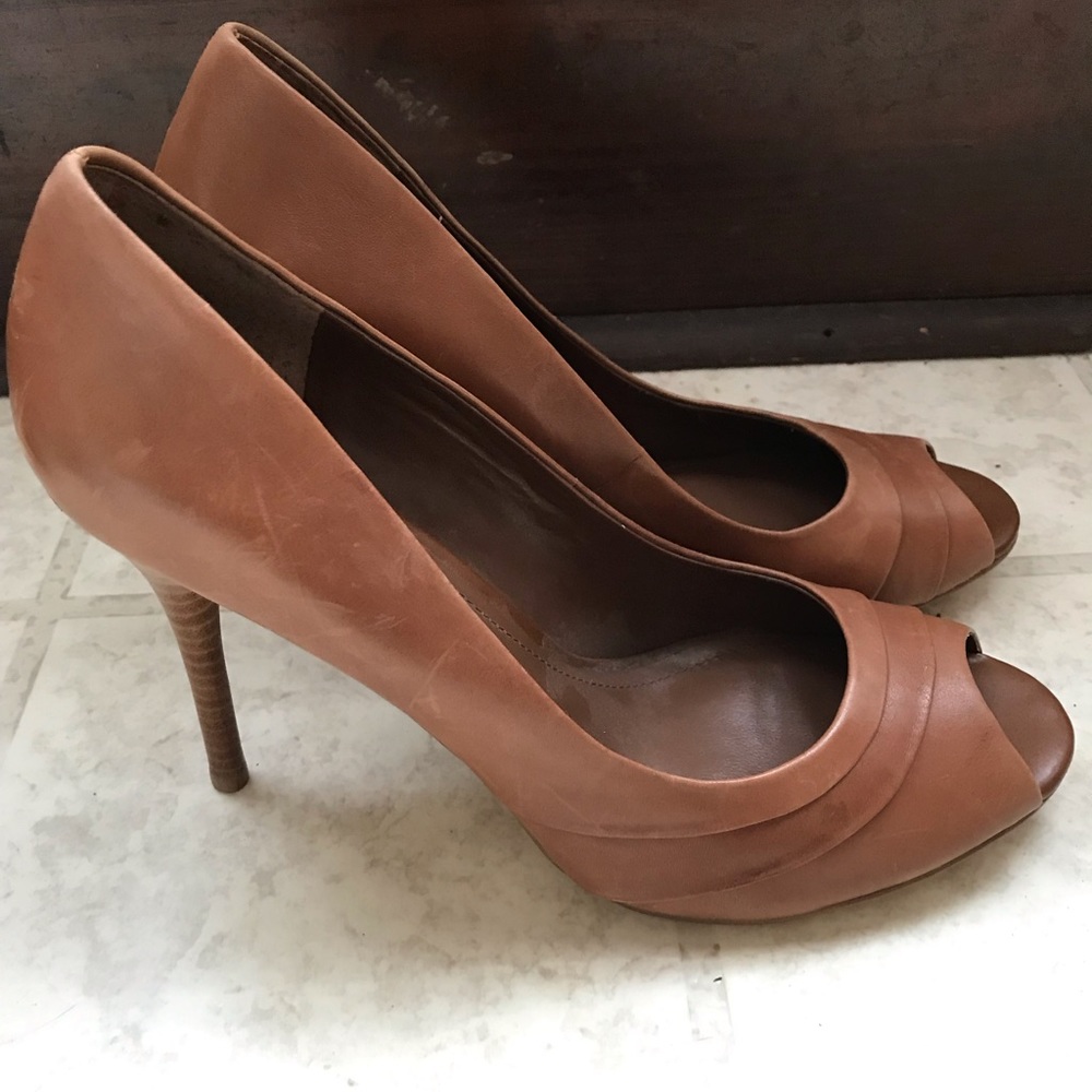 Aldo size 10 display brown open toe shoe.
